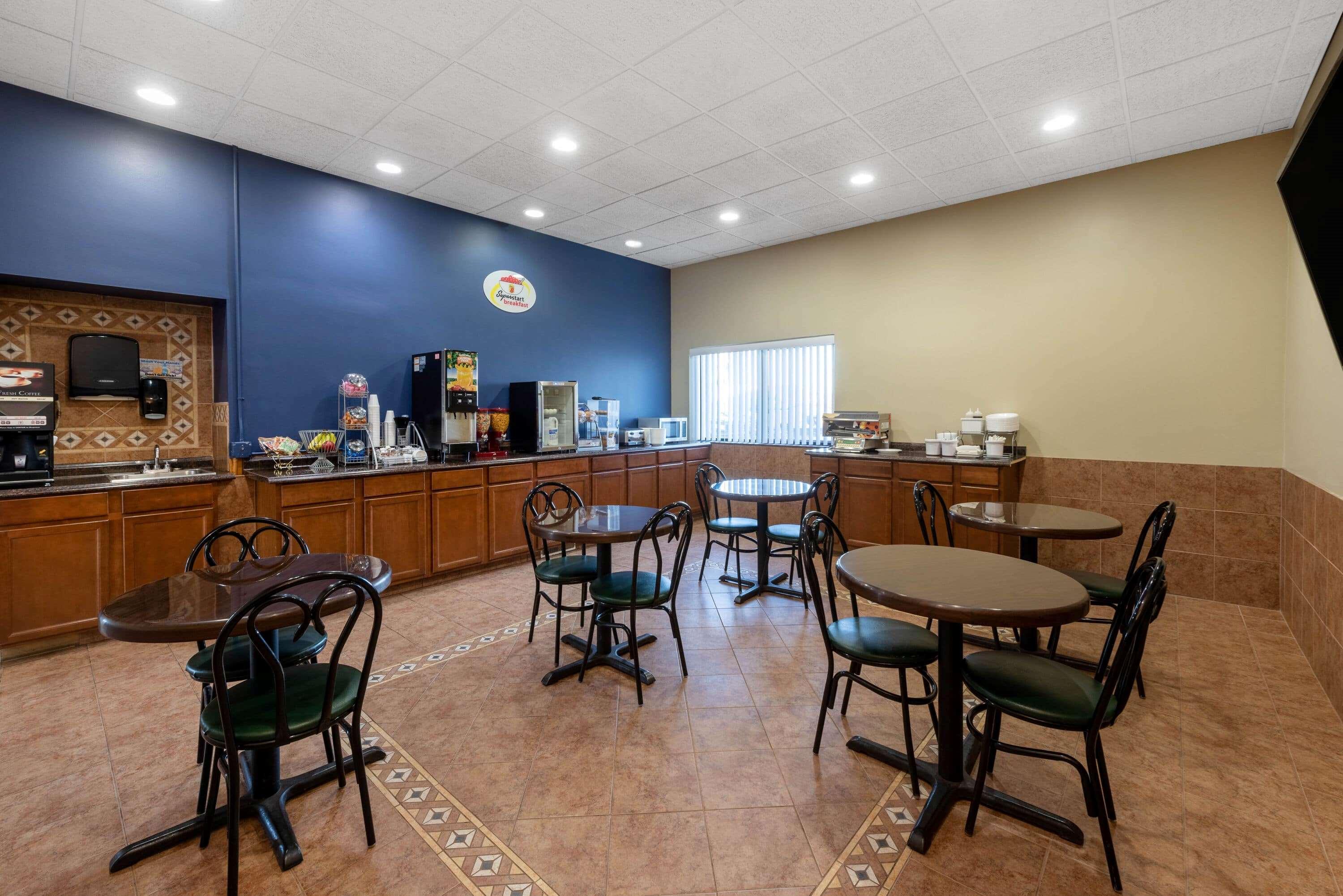 Hotel Super 8 Cleveland North Ridgeville Esterno foto