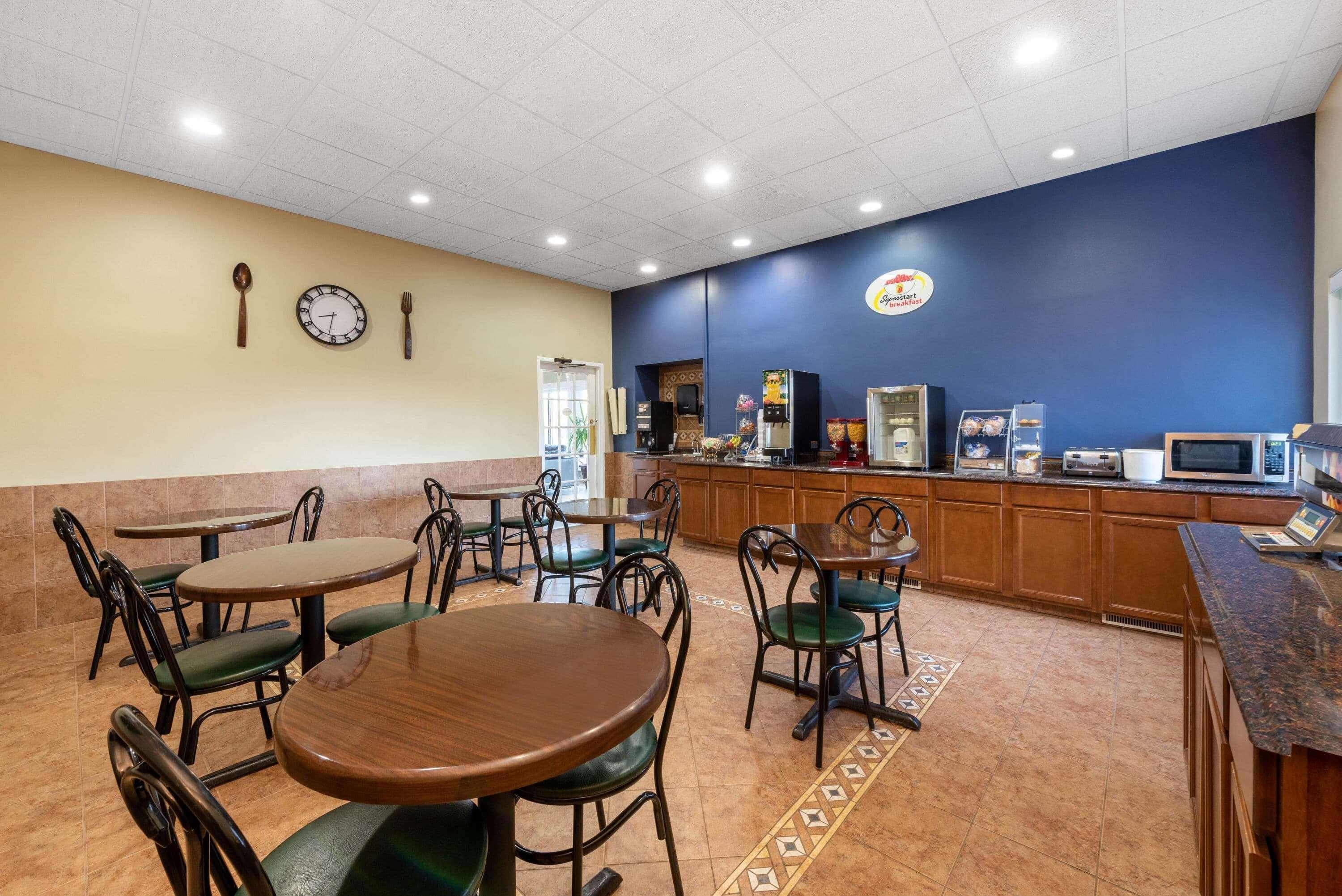 Hotel Super 8 Cleveland North Ridgeville Esterno foto
